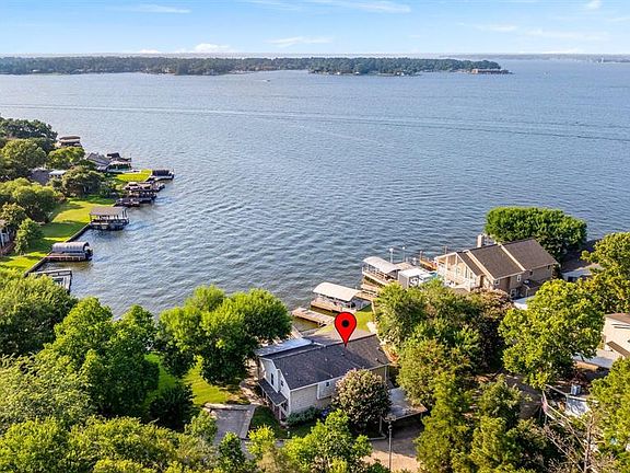 2nd image of 48 Lakeview Vlg #48