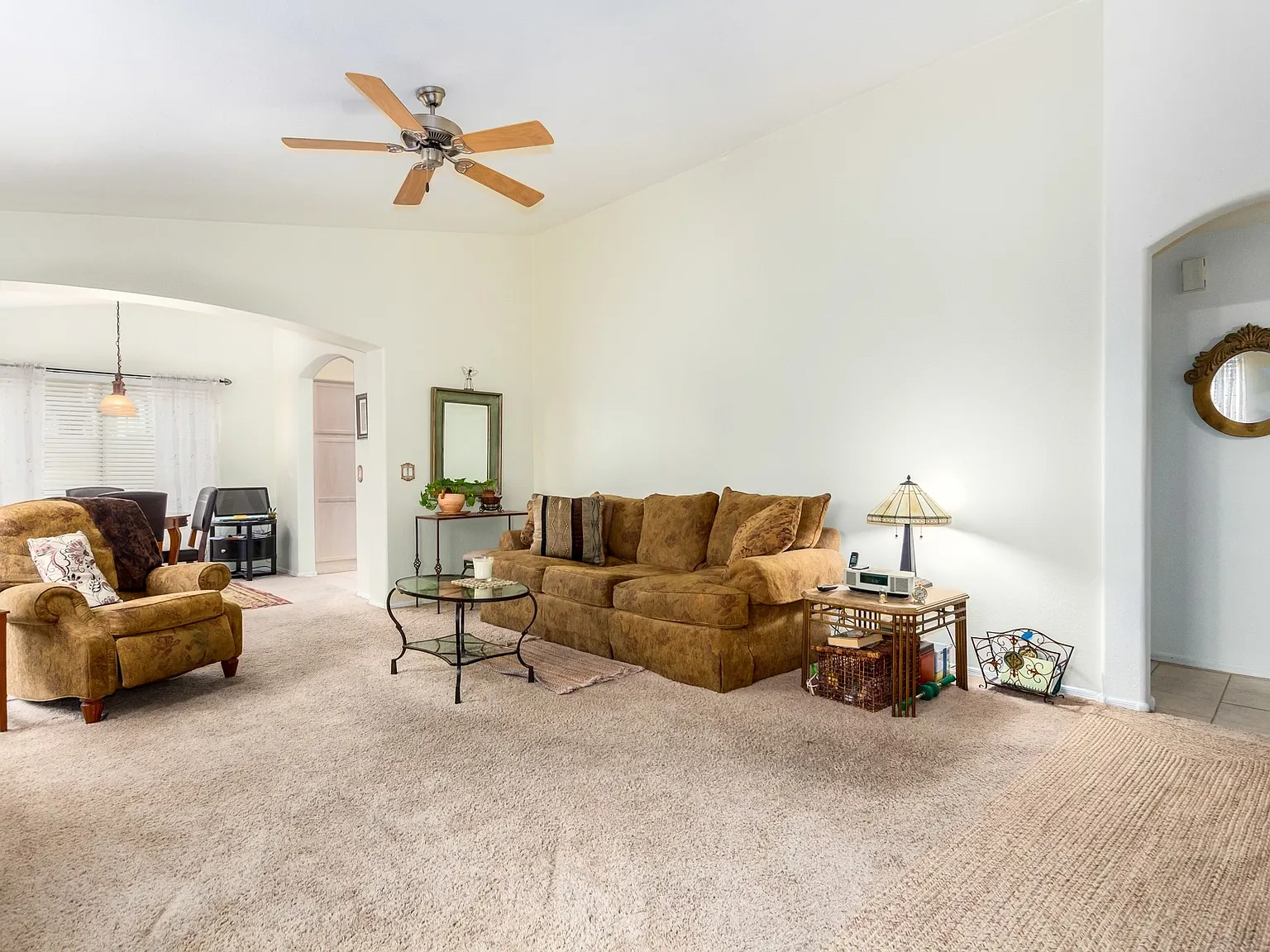 3 bed, 1301 sqft, $2,150 — Photo 3