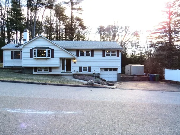 13 Evergreen Ave, Burlington, MA 01803