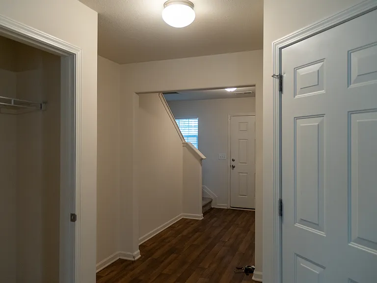 4113 Vershire Ave — Photo 7