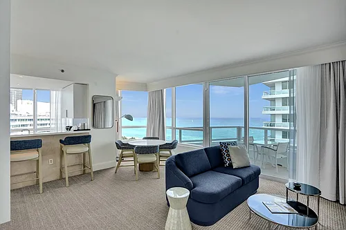 4401 Collins Ave Photo 1