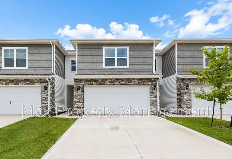 4173 Easton St — Photo 1