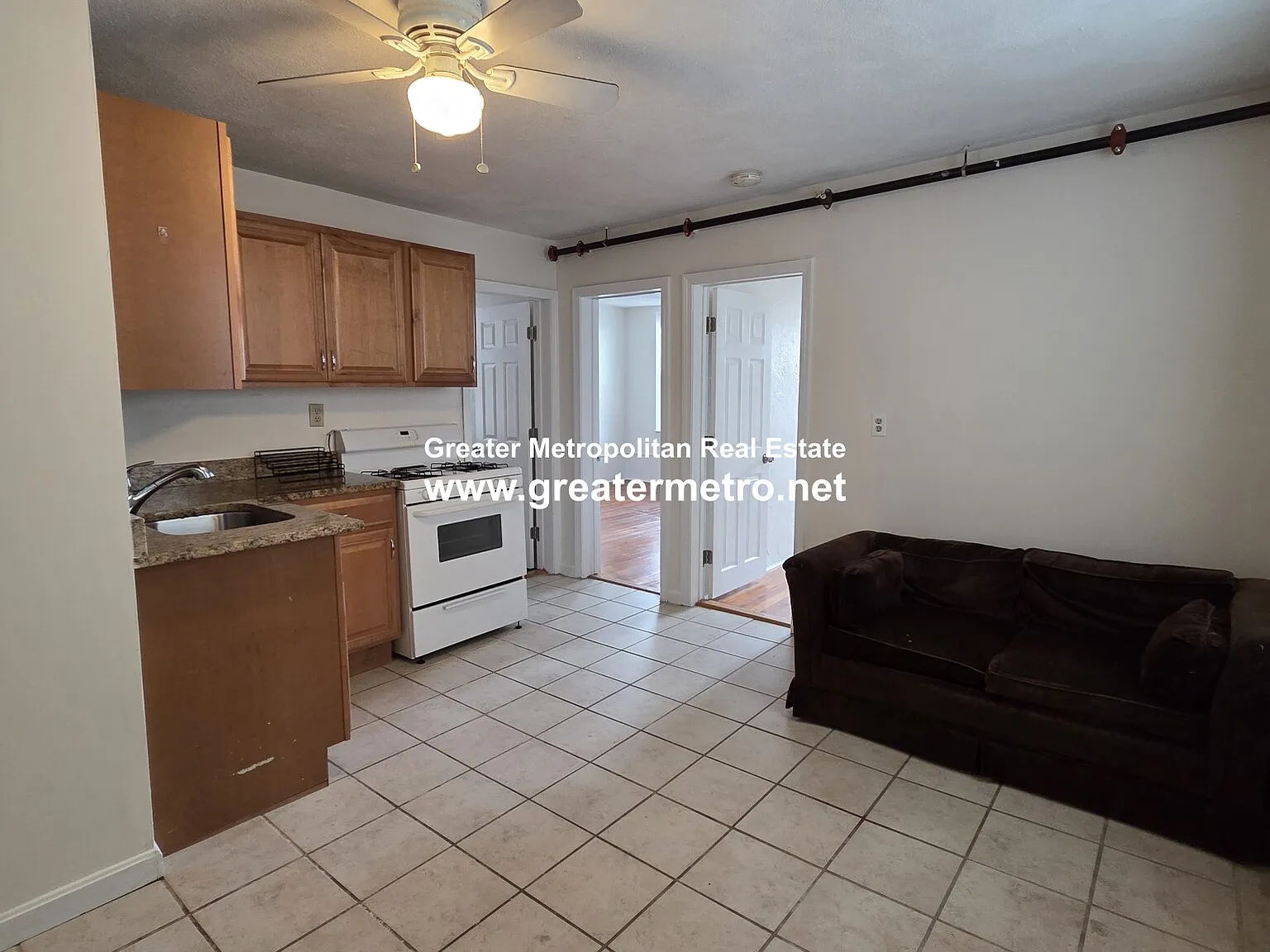 2 bed, 1.0 bath, 650 sqft, $2,950 — Photo 2