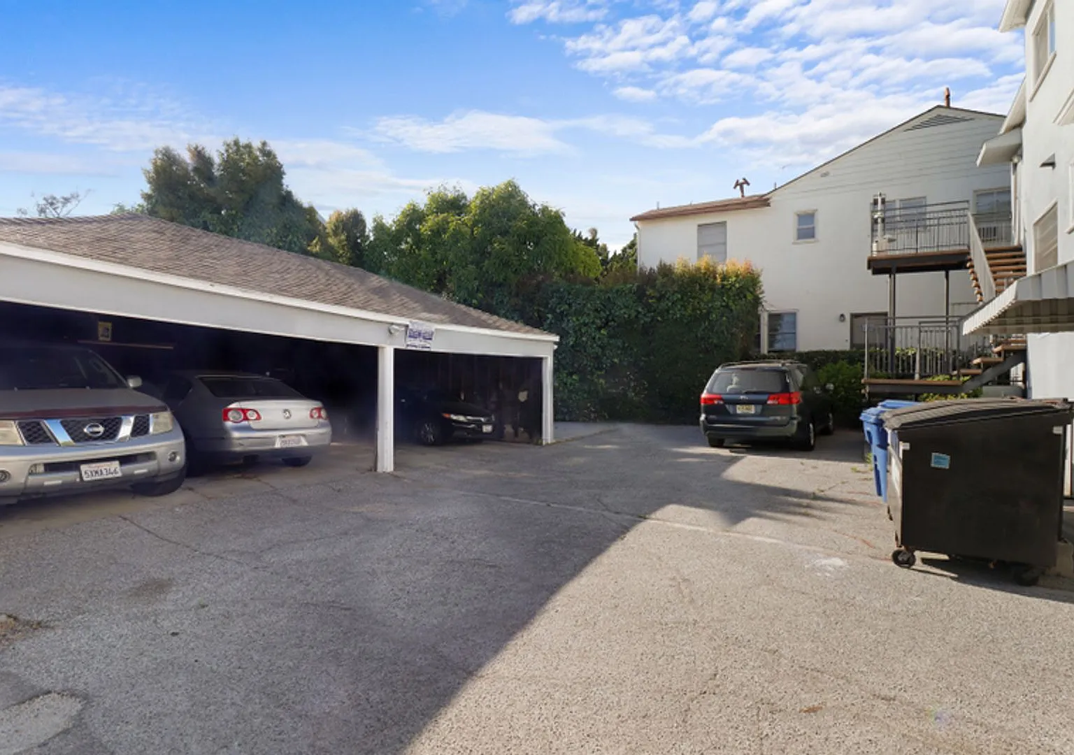 455 Midvale Ave — Photo 4