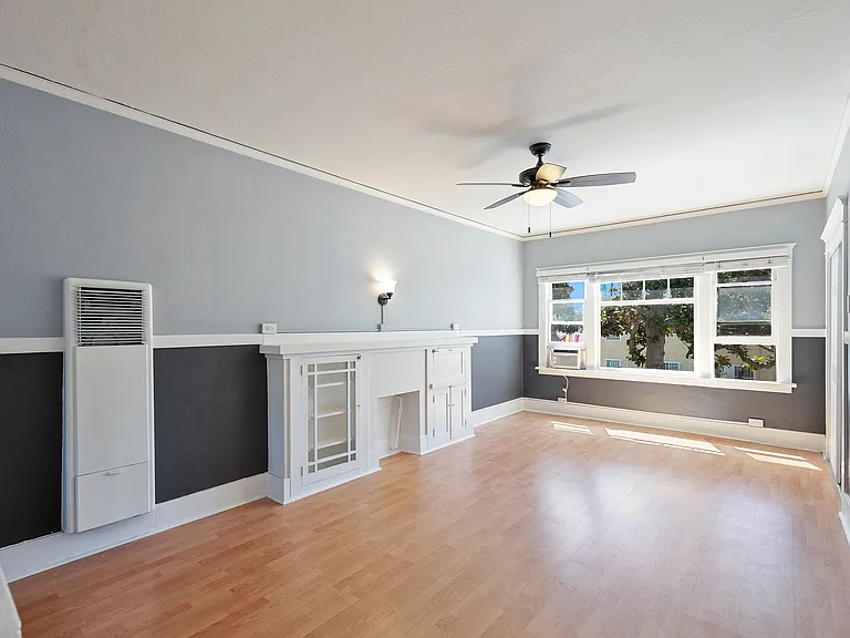 244 Gaviota Ave — Photo 2