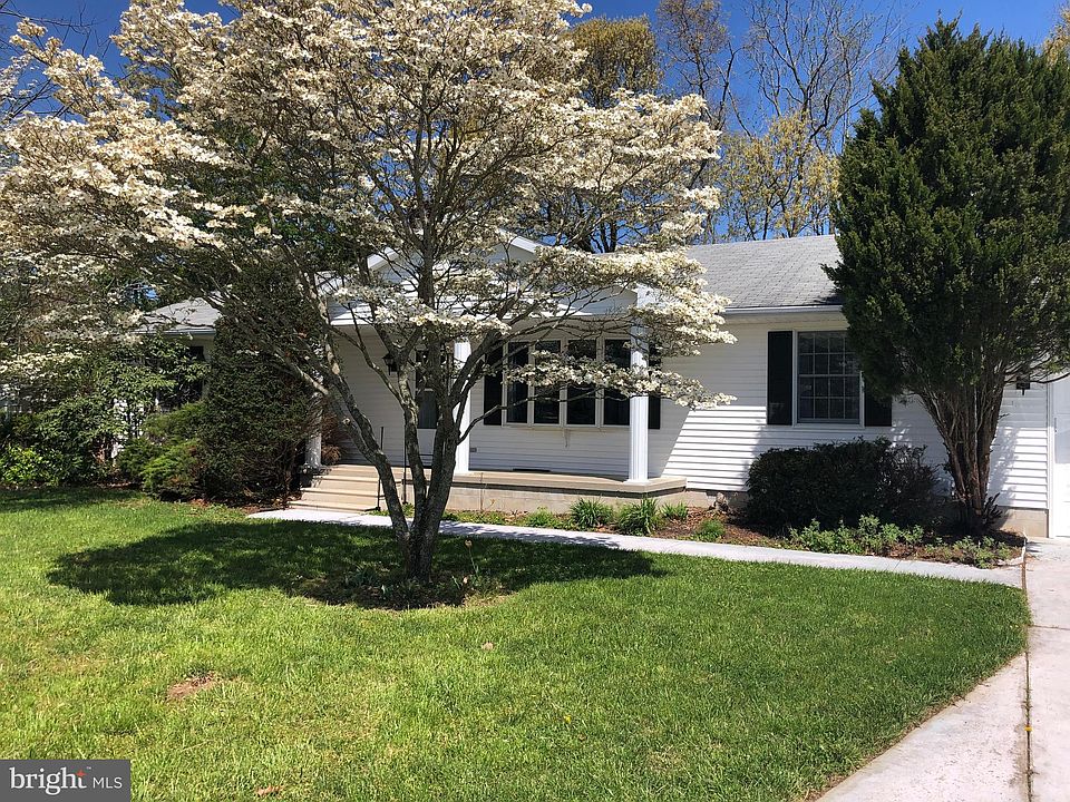 1st image of 101 Oak Knob Ct