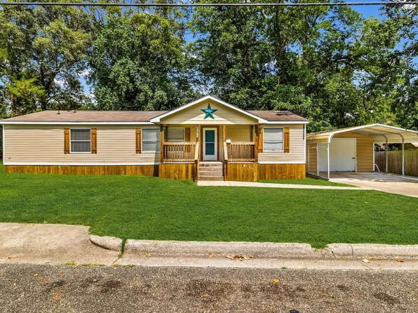 404 E Mimosa St, Livingston, TX 77351