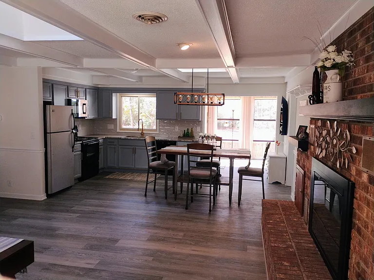 16 Bayberry Cir — Photo 3