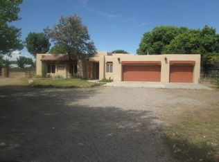 642 Coronado Rd, Corrales, NM 87048