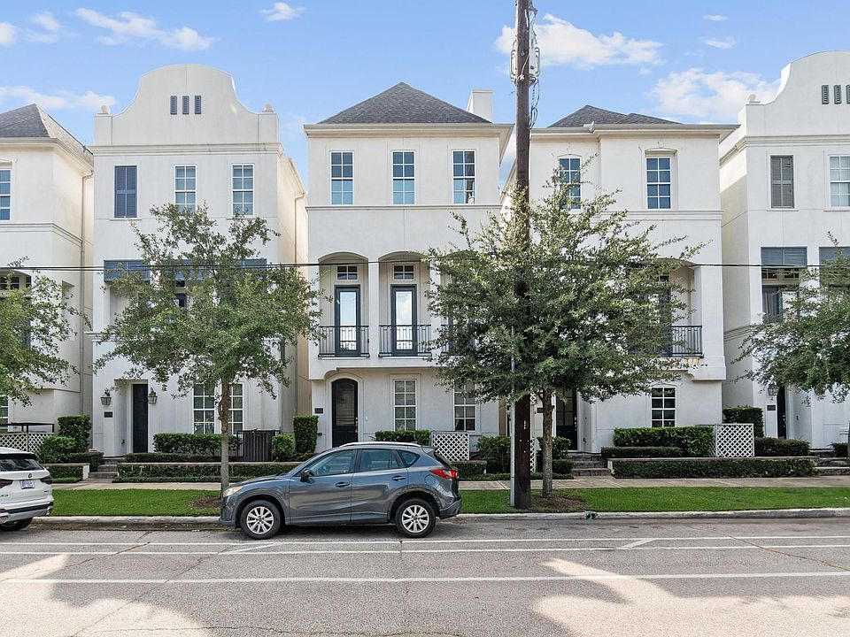 1st image of 2326 Hutchins St