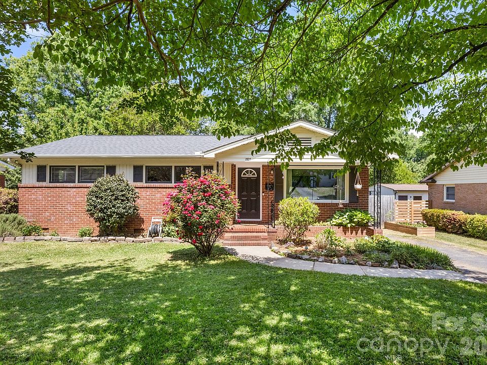 1st image of 1527 Woodhill Ln