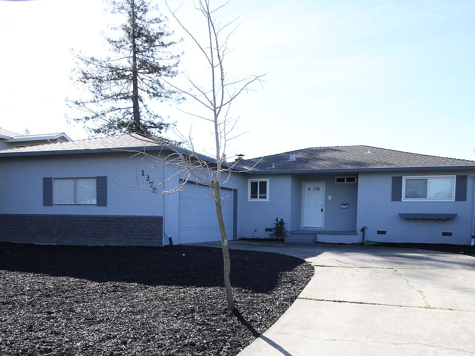 1st image of 1372 Rolling Hill Way