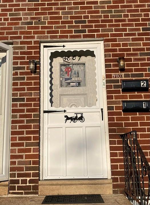 1st image of 4807 E Howell St Floor 1
