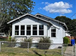 45 Jutras St, Pawtucket, RI 02861