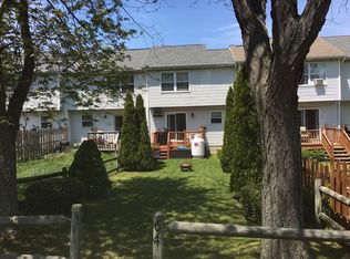 64 Windmill Rd, Poughkeepsie, NY 12601