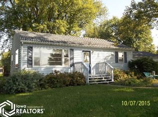 11 Valley View Rd, Marshalltown, IA 50158