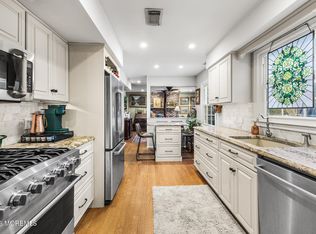 28 Standish Drive, Howell, NJ 07731