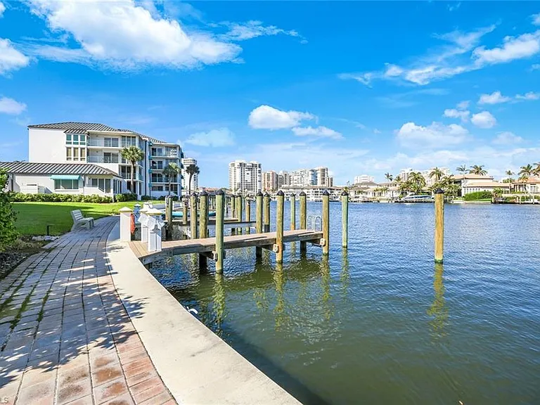 355 Park Shore Dr #1-114 — Photo 28