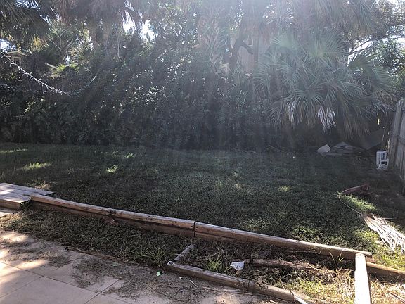 3rd image of 40 Sunny Shore Dr