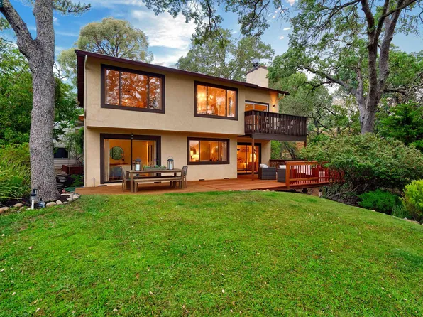 27 Saint Julie Ct, Pleasant Hill, CA 94523