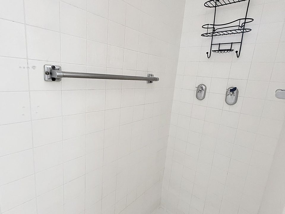 1st image of 1511 Nuuanu Ave APT 735