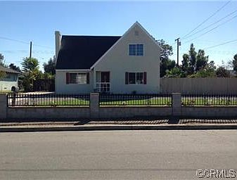 1st image of 1360 Arroyo Ave