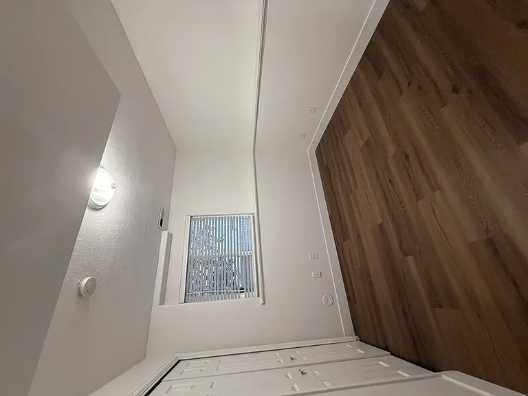 1140 S 880 W — Photo 2