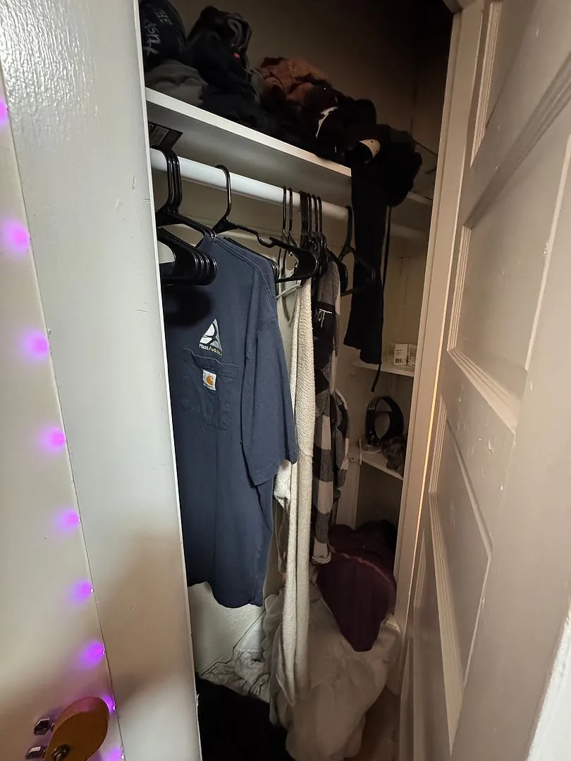 Single-Family House in Allston, In-Unit Laundry, Porch, Central Heat/AC, Parking, Eat-in Kitchen — Photo 4