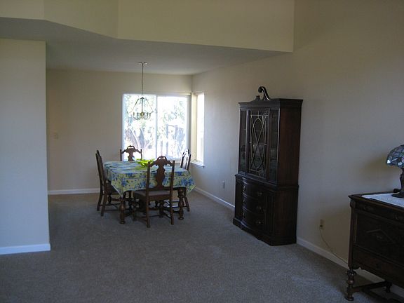 2nd image of 2251 Bayberry Cir