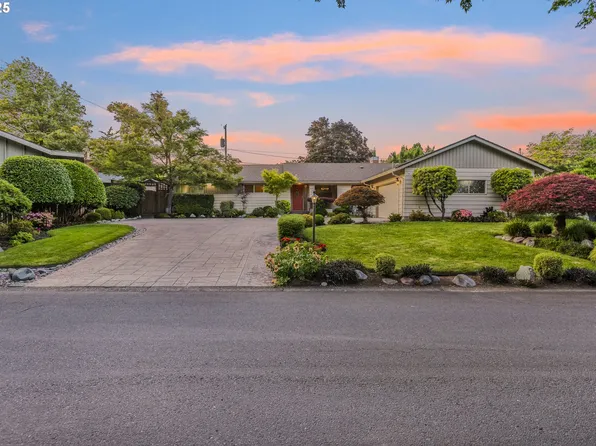 2691 Country Ln, Eugene, OR 97401