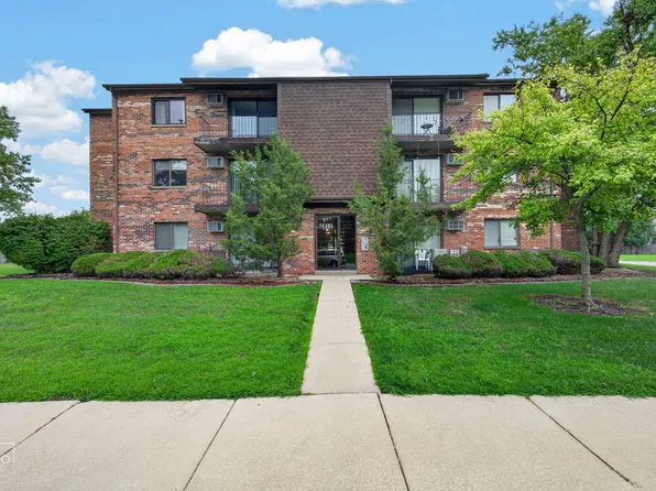 7305 W Tiffany Dr #3A, Orland Park, IL 60462