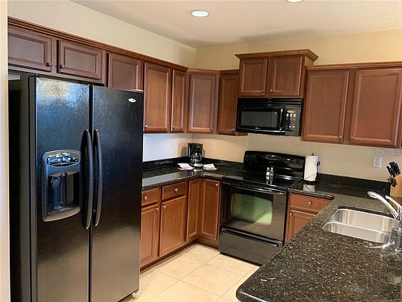 5th image of 13941 Clubhouse Dr #316
