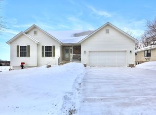 101 2nd St, Holdingford, MN 56340