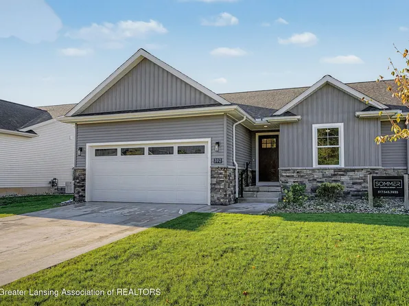 302 Vansickle Dr #35, Charlotte, MI 48813
