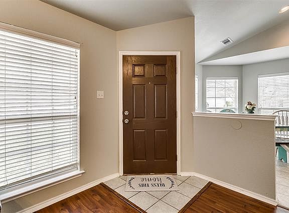 2nd image of 1141 Cottonwood Dr
