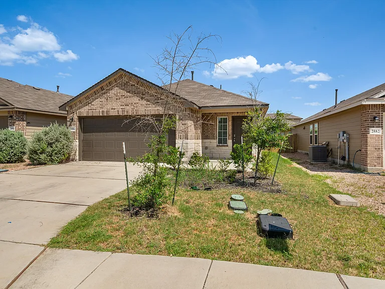 2886 Wolfcreek — Photo 2