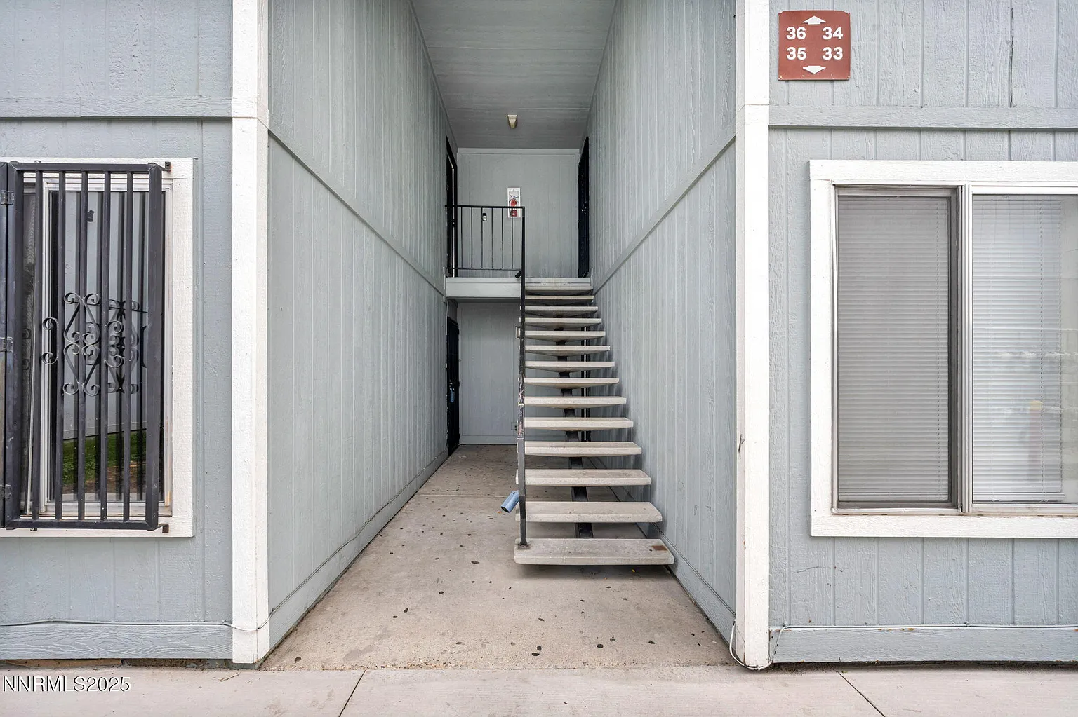 4600 Neil Rd APT 35 photo 1