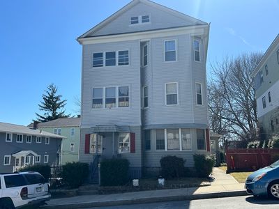 8 Village St, Worcester, MA, 01604