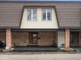 3 Cour Caravelle, Palos Hills, IL 60465