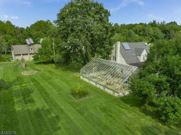 21 Payne Rd, Newton, NJ 07860