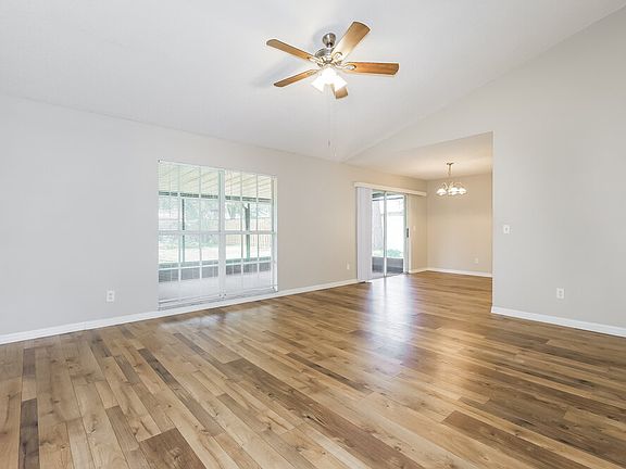 3rd image of 1687 Palm Leaf Dr