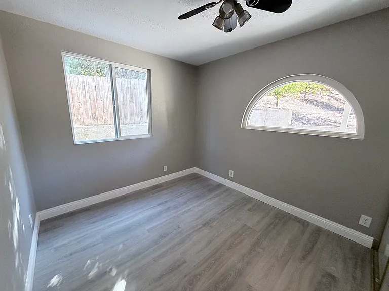 11413 Meknes Way — Photo 8