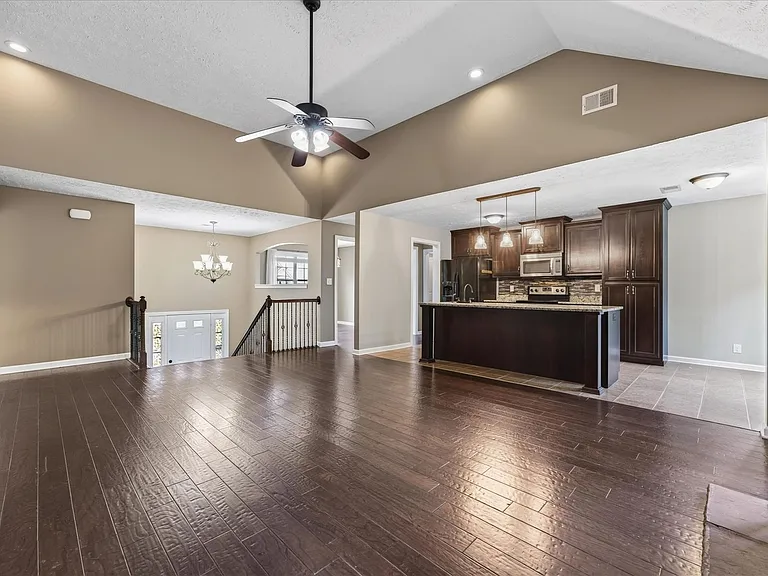 2973 McManus Cir — Photo 8