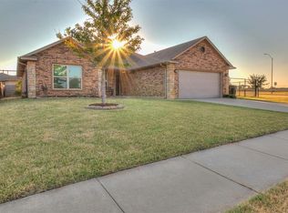 1205 Dreessen Dr, Moore, OK 73160