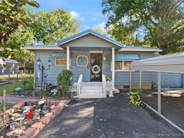 127 S 6th Street, Austin, IN 47102