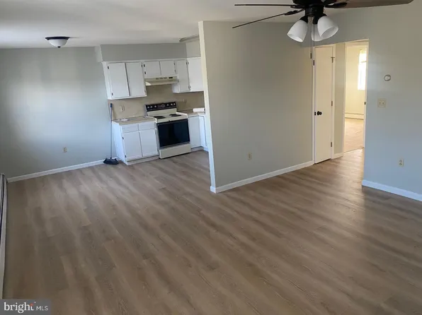 130 Mortimer St APT 2L, Scranton, PA 18512