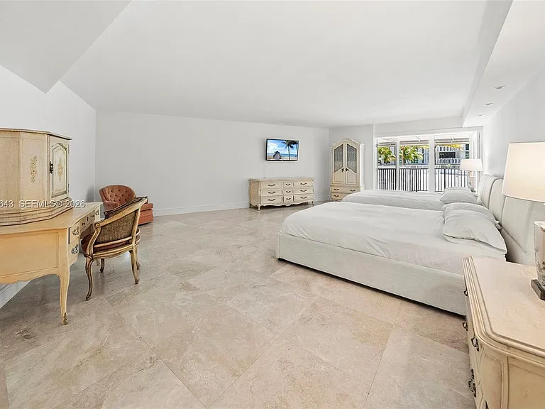 600 Grapetree Dr #3BS — Photo 30