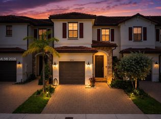 Aquabella, Hialeah, FL 33018