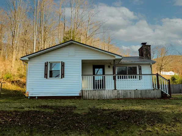 235 Reed Hollow Rd, Marion, VA 24354