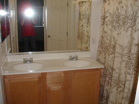 4th image of 7556 Thistle Poppy St